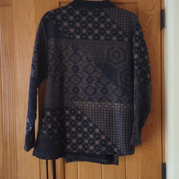 Eastern Serenity Kimono Wrap Jacket - Picture 5 of 5